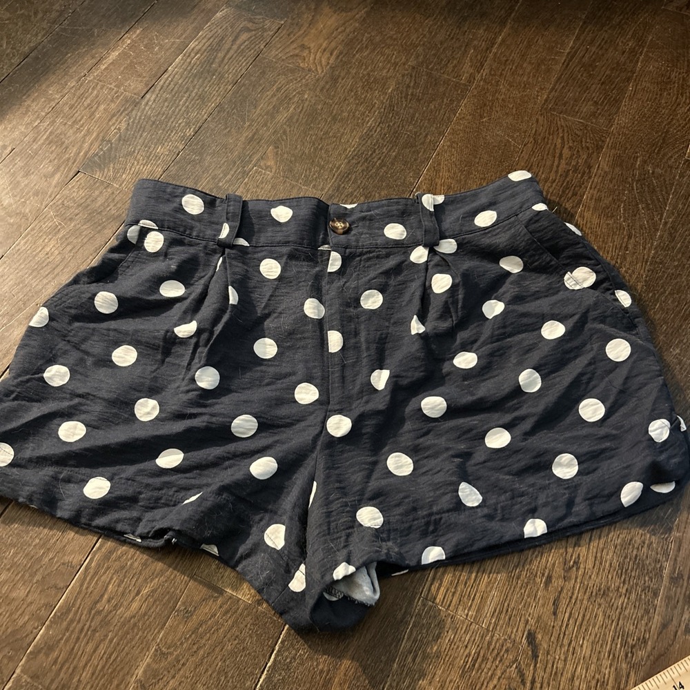 LC Lauren Conrad Womens Large Navy Blue Polka Dot Shorts Casual Summer Wear‎